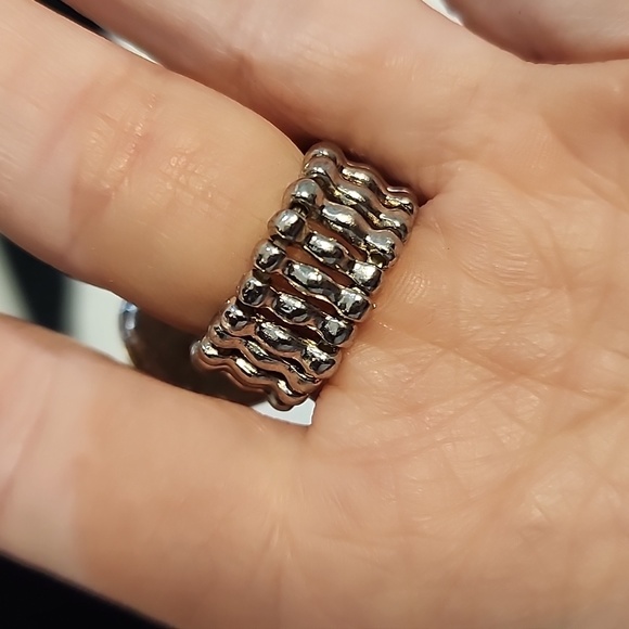 Zebra Heart Rhinestone Ring - Picture 2 of 4